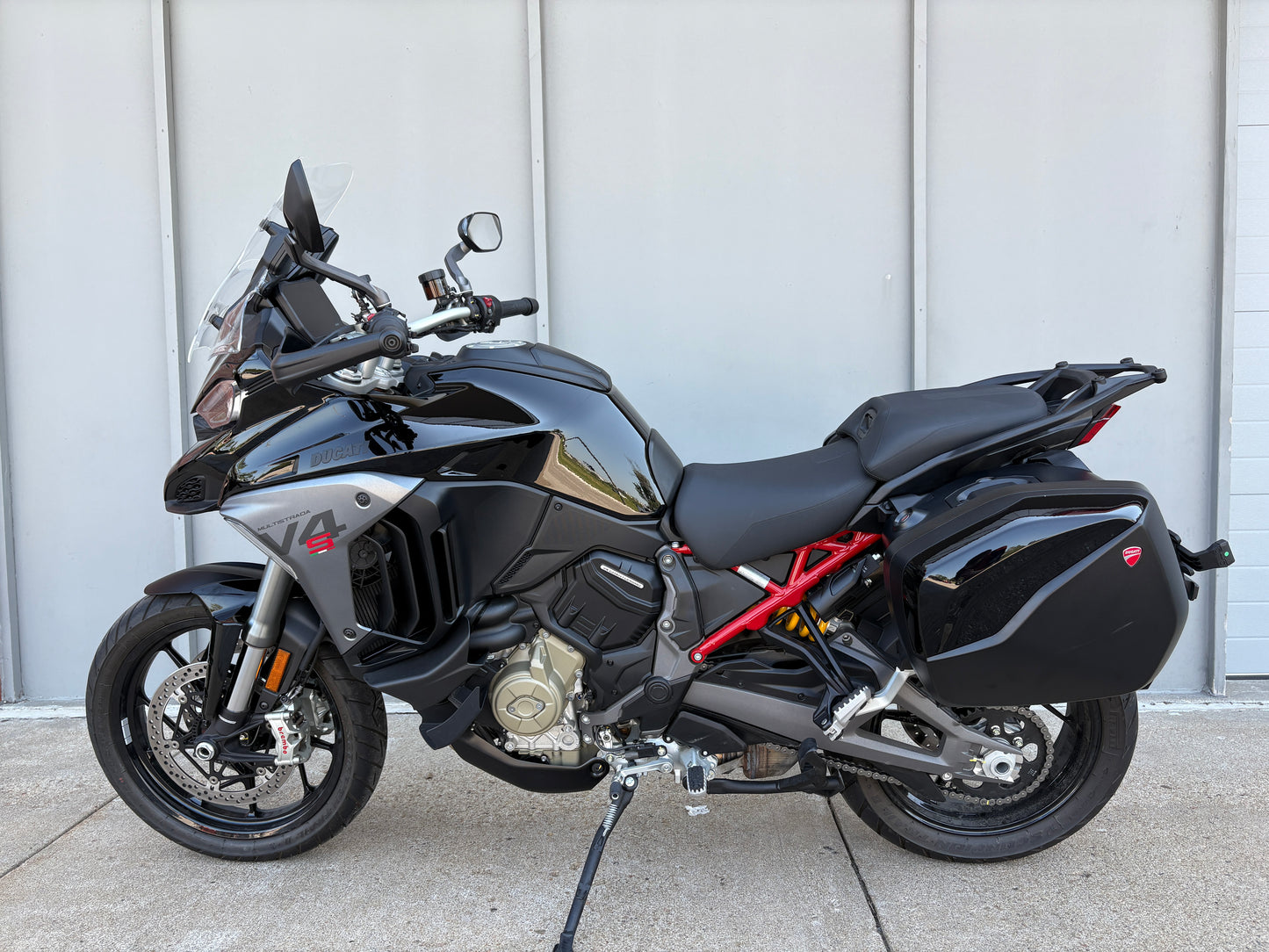 PREMIUM PREOWNED 2025 Ducati Multistrada V4 S (2321)