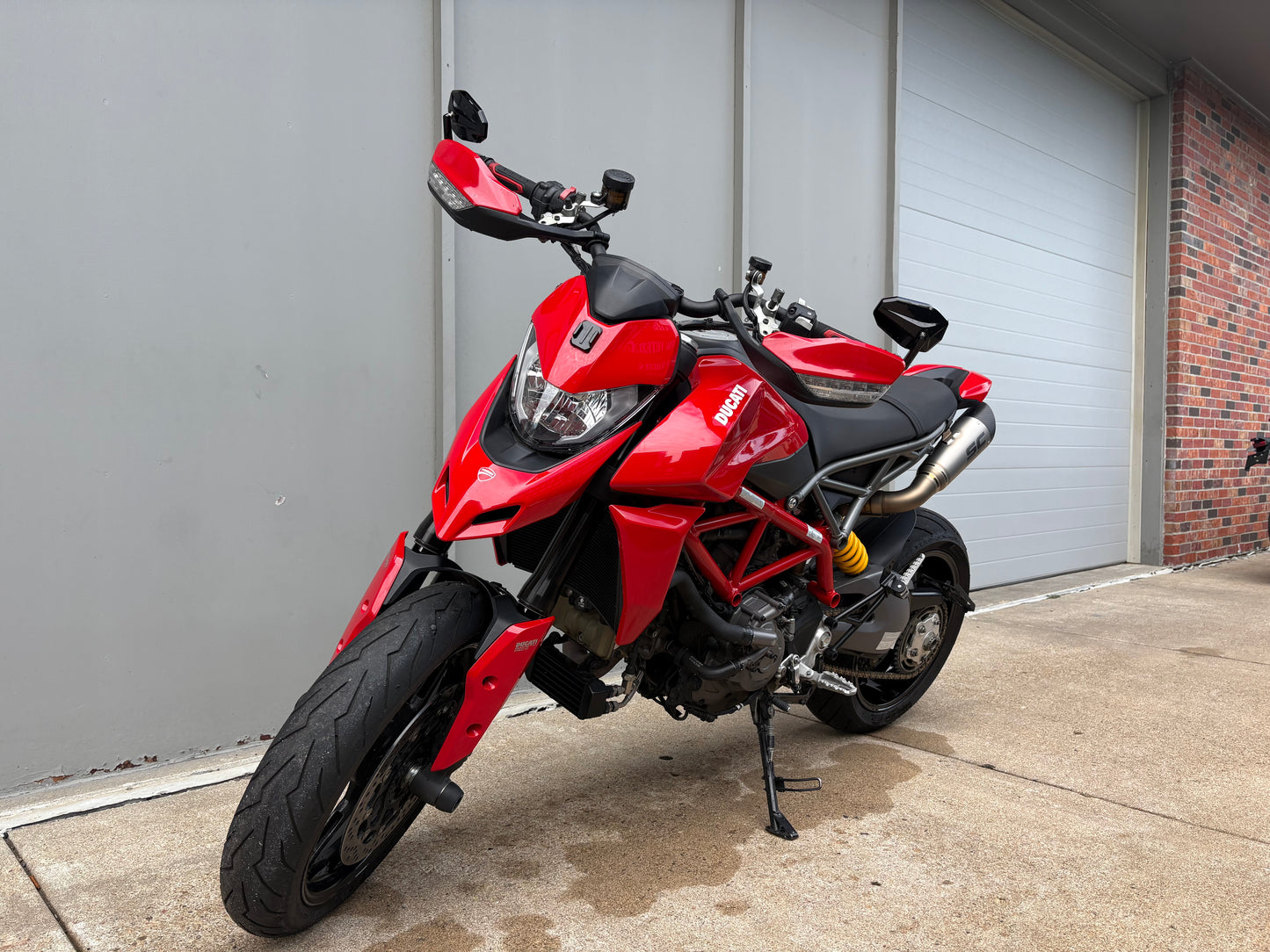 PREMIUM PREOWNED 2022 Ducati Hypermotard 950 (2033)