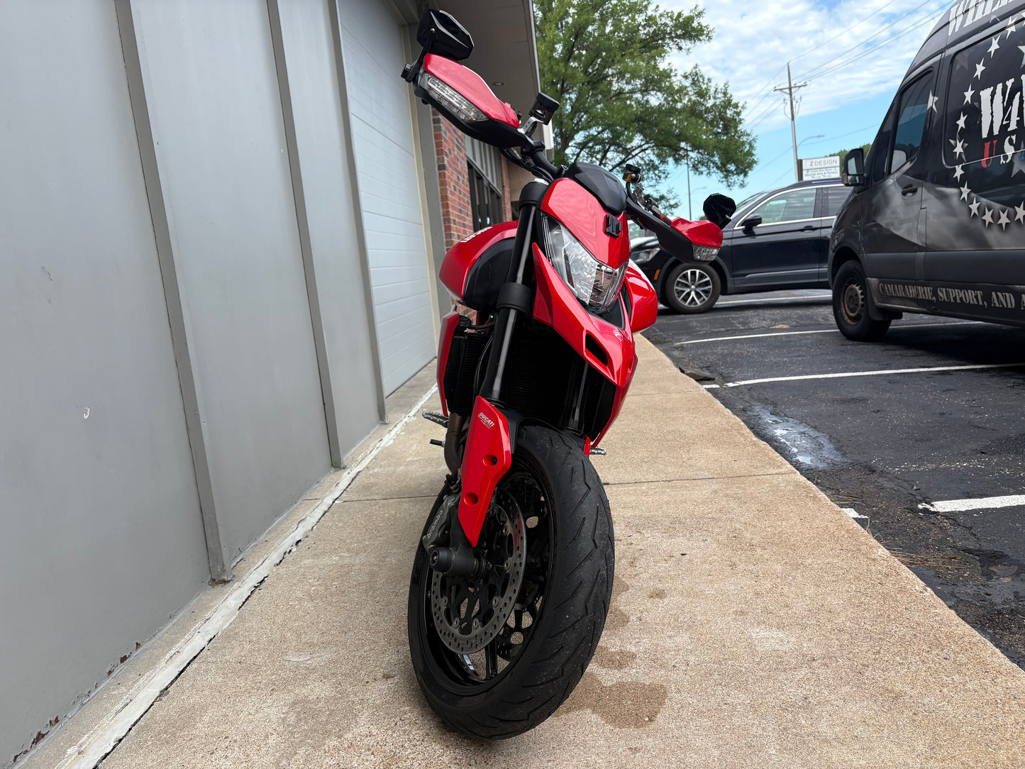 PREMIUM PREOWNED 2022 Ducati Hypermotard 950 (2033)