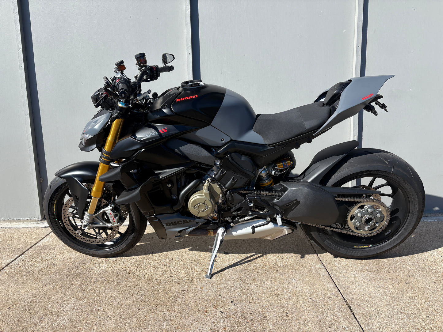 PREMIUM PREOWNED 2024 Ducati Streetfighter V4 S (2540)