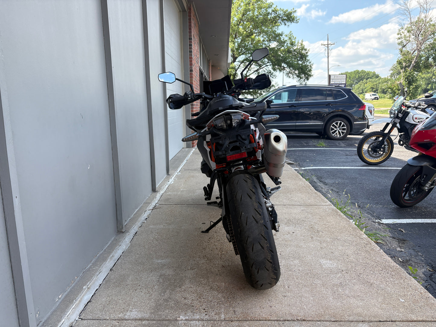 PREMIUM PREOWNED 2024 KTM 890 SMT (2551)