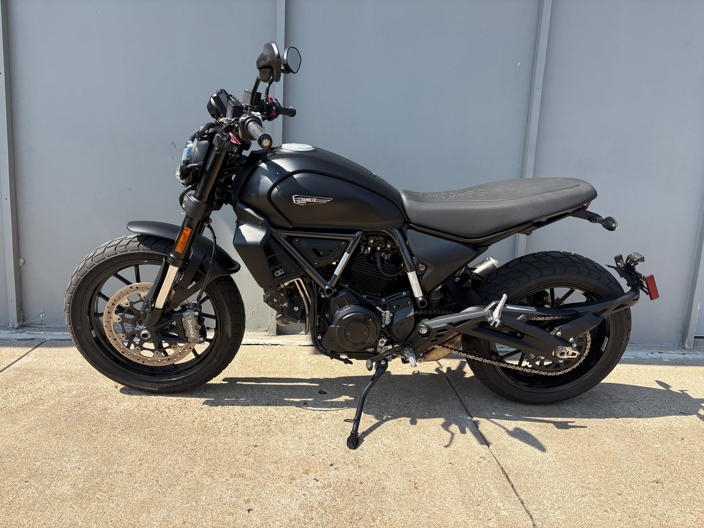 PREMIUM PREOWNED 2025 Ducati Scrambler Icon Dark (2345)