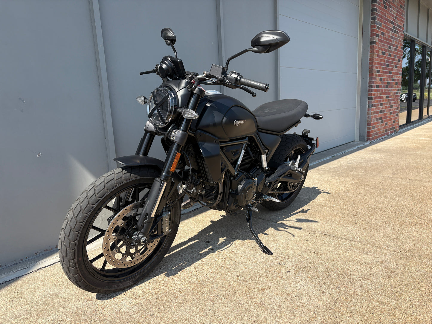 PREMIUM PREOWNED 2025 Ducati Scrambler Icon Dark (2345)