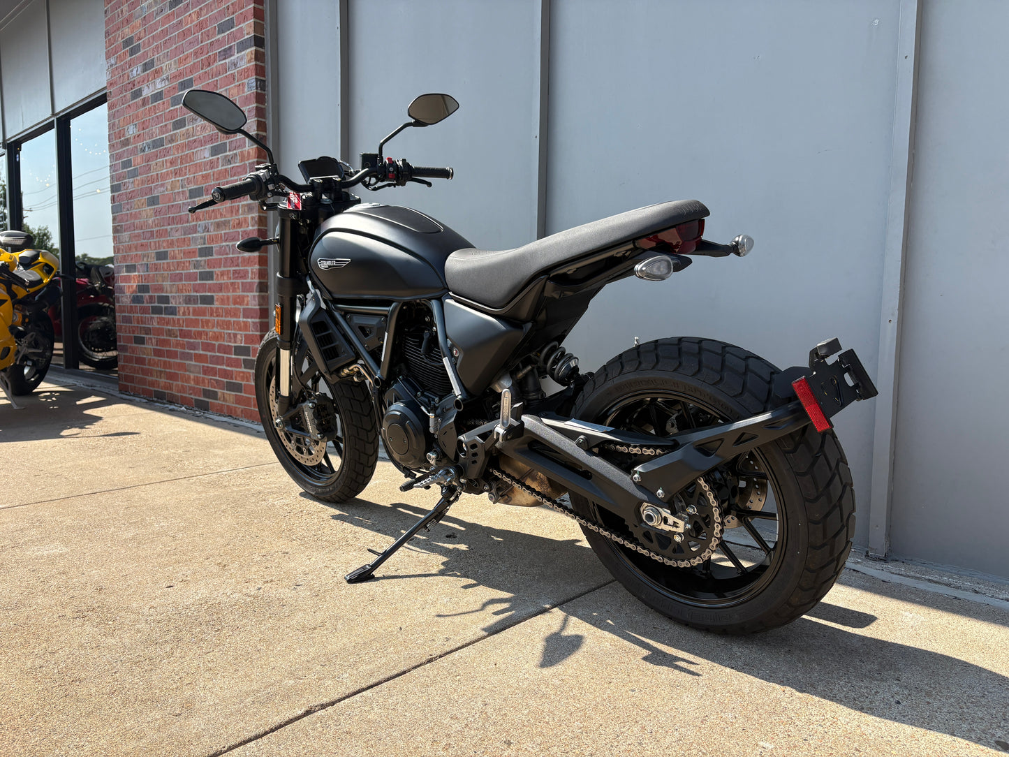 PREMIUM PREOWNED 2025 Ducati Scrambler Icon Dark (2345)