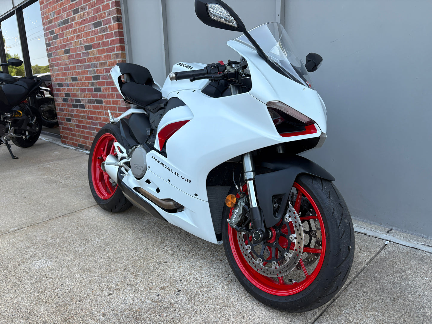 PREMIUM PREOWNED 2023 Ducati Panigale V2 (2169)