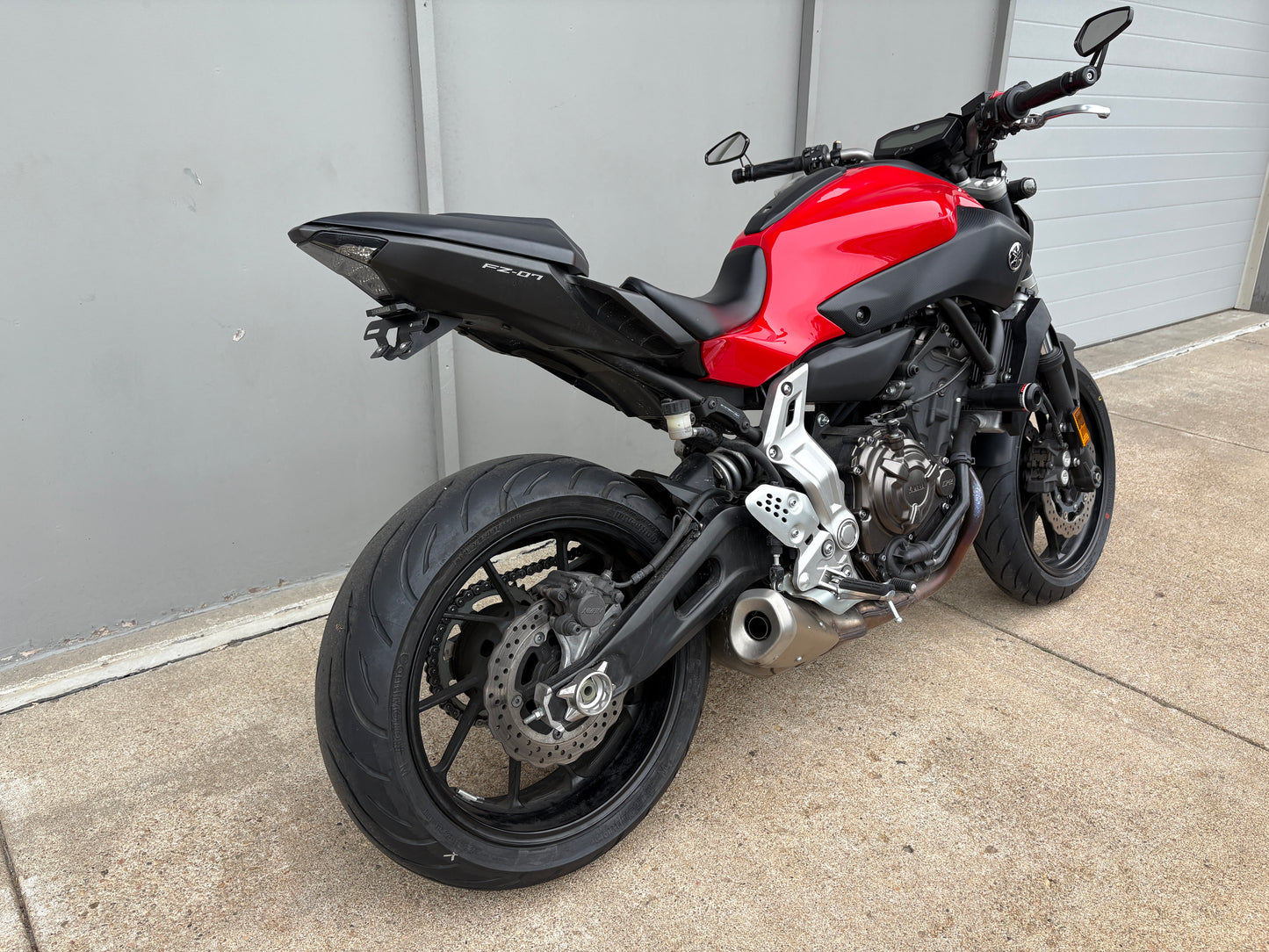 PREMIUM PREOWNED 2015 Yamaha FZ-07 (2498)