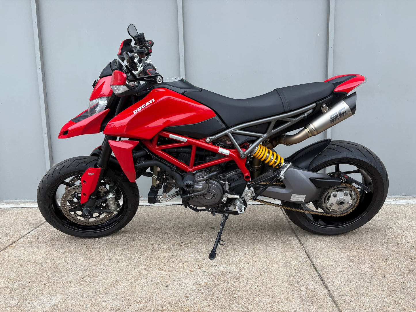 PREMIUM PREOWNED 2022 Ducati Hypermotard 950 (2033)