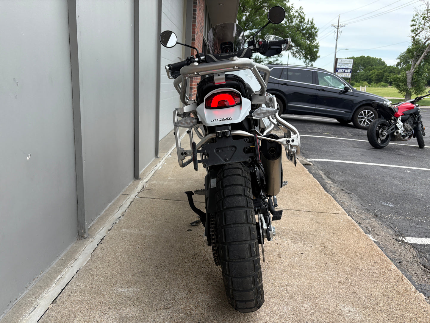 PREMIUM PREOWNED 2023 Ducati Desert X (2023)