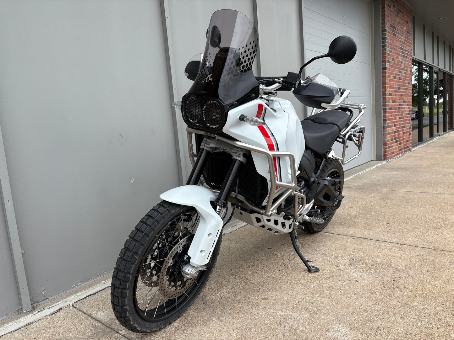 PREMIUM PREOWNED 2023 Ducati Desert X (2023)