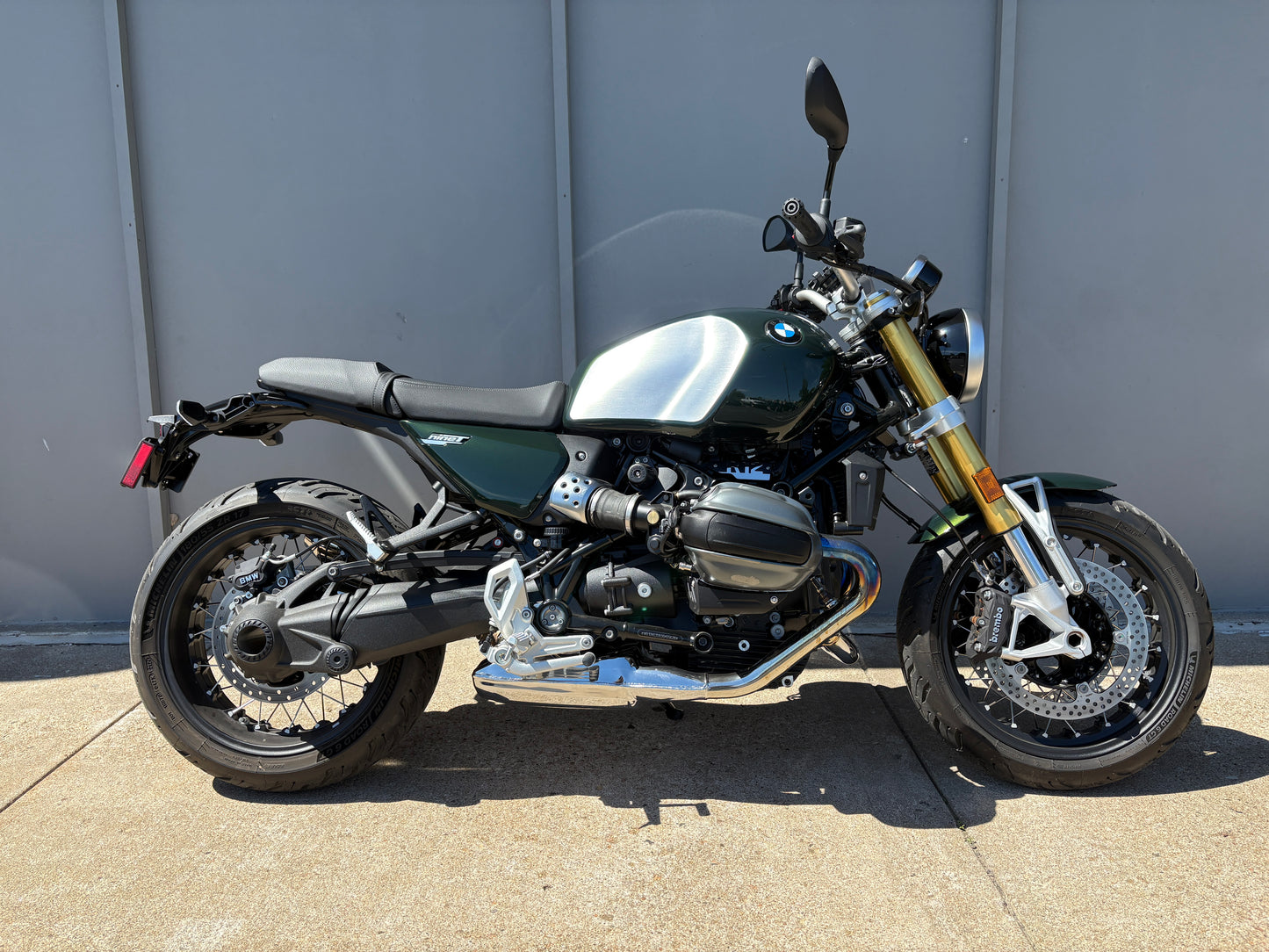 PREMIUM PREOWNED 2025 BMW R12 nineT (2525)