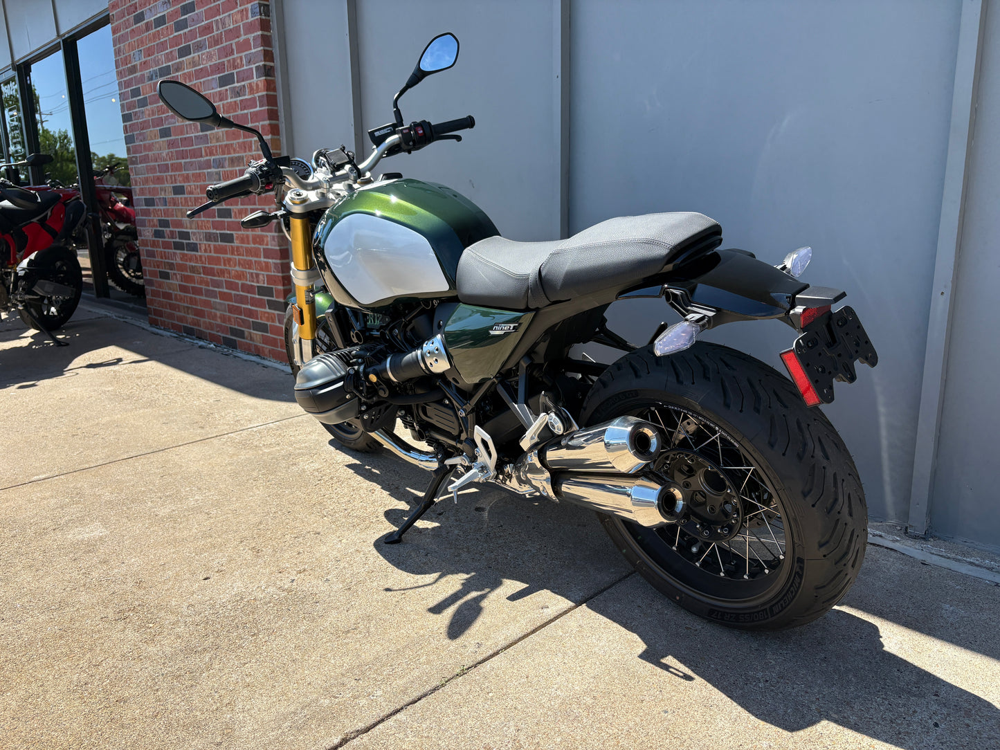 PREMIUM PREOWNED 2025 BMW R12 nineT (2525)