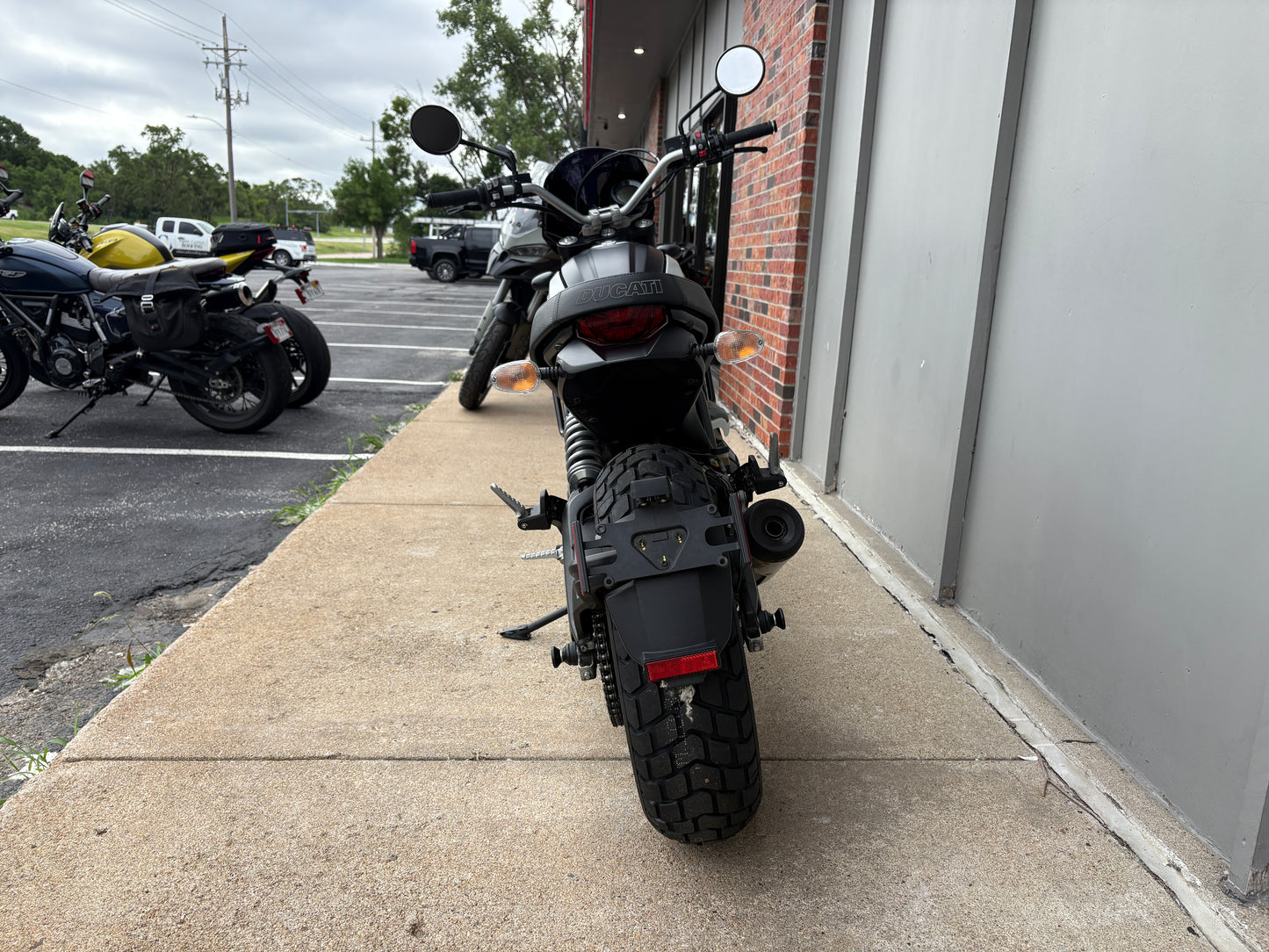 PREMIUM PREOWNED 2022 Ducati Scrambler Icon Dark (1987)