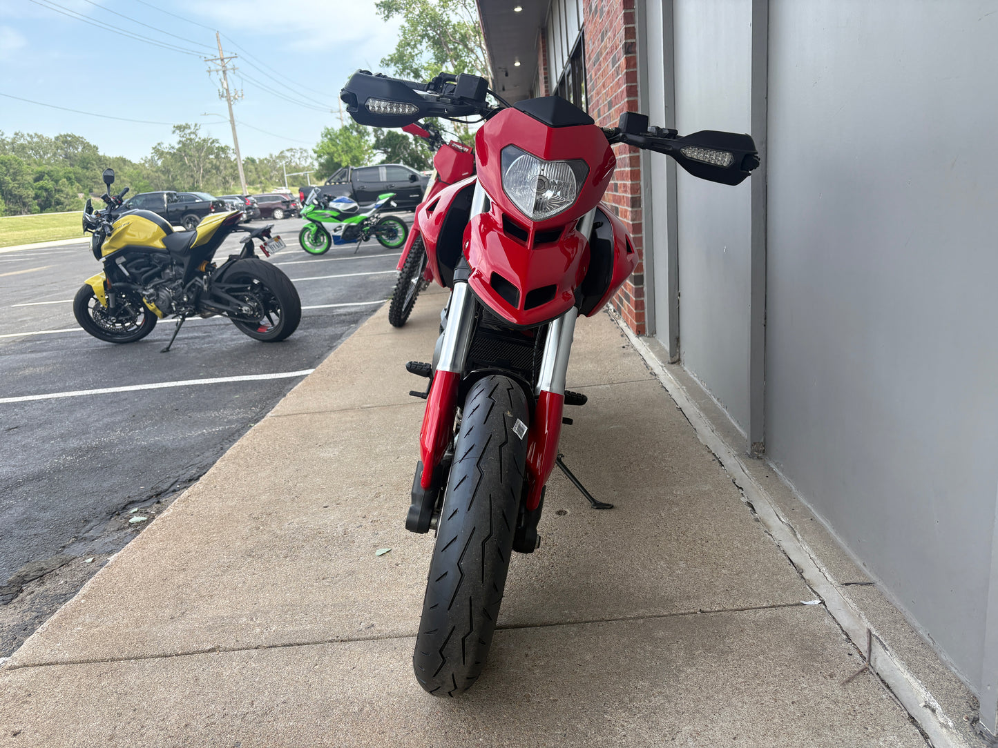 PREMIUM PREOWNED 2010 Hypermotard 796 (518)