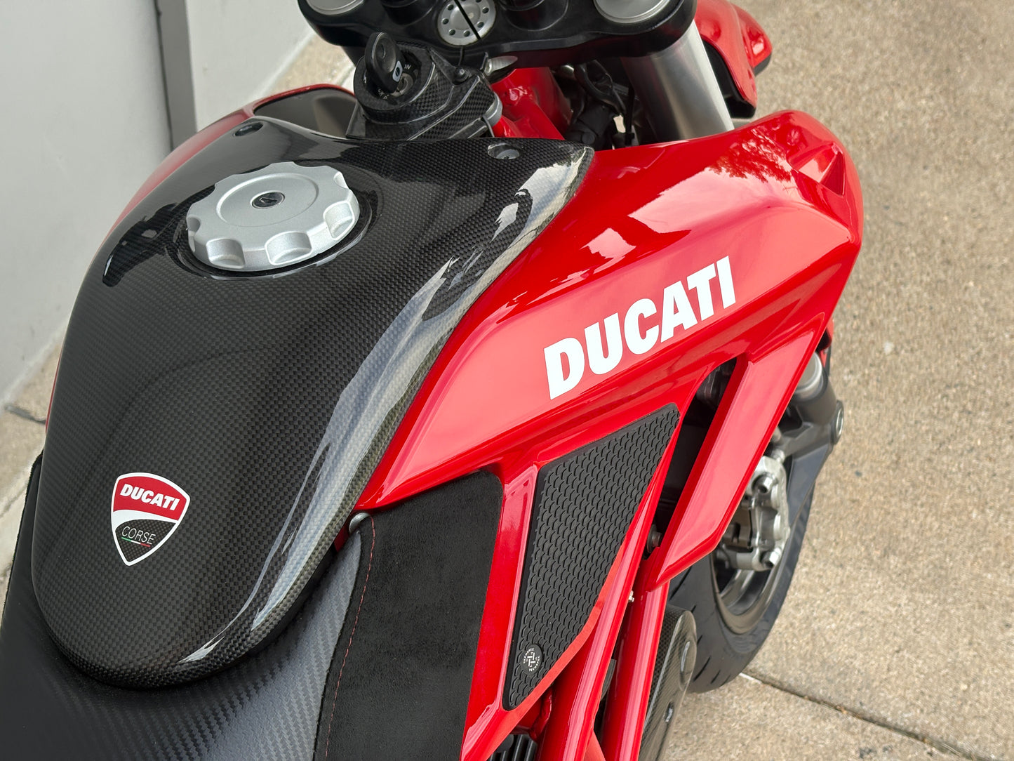 PREMIUM PREOWNED 2010 Hypermotard 796 (518)