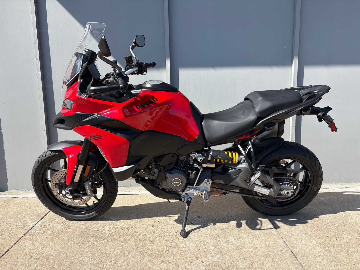 PREMIUM PREOWNED 2025 Ducati Multistrada V2 (2378)