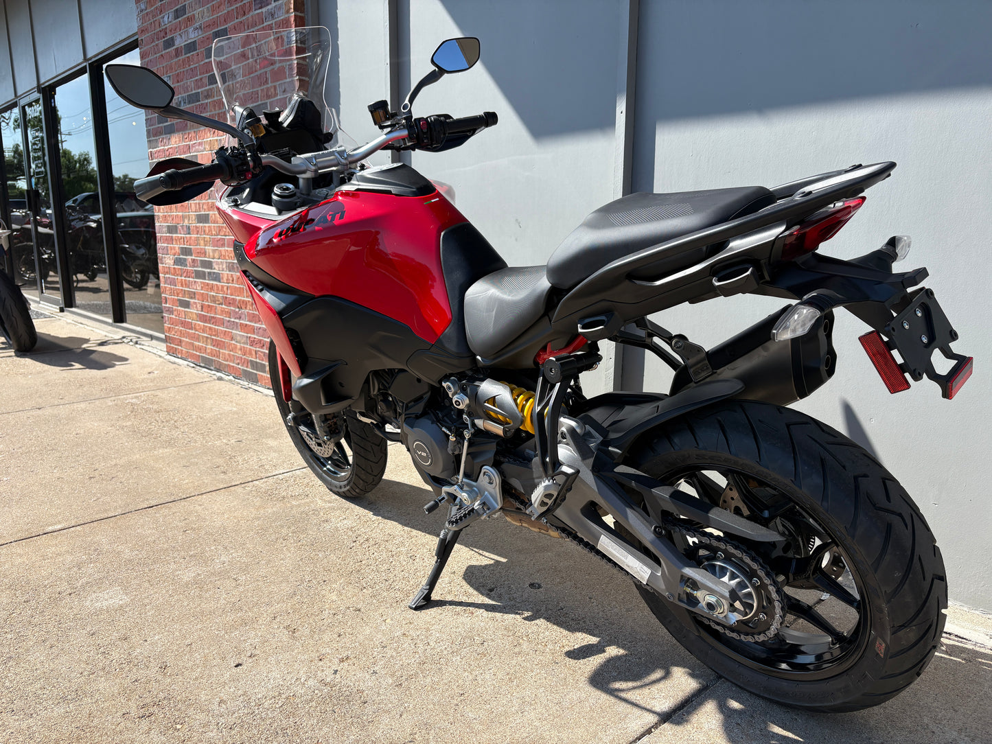 PREMIUM PREOWNED 2025 Ducati Multistrada V2 (2378)