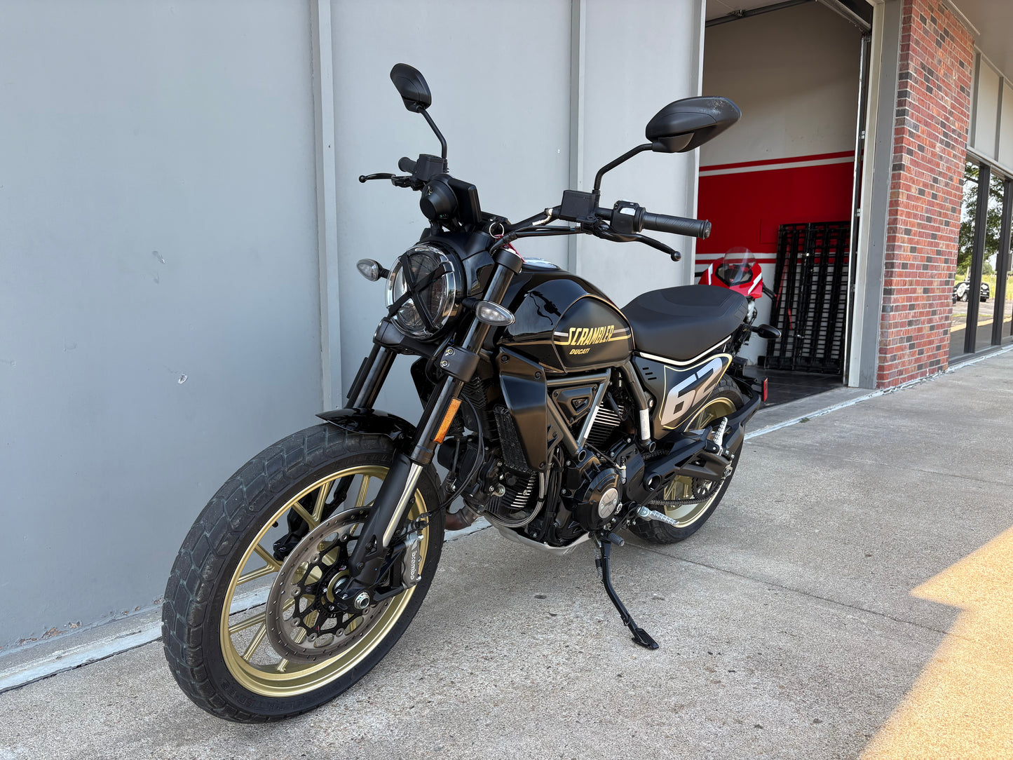 PREMIUM PREOWNED 2025 Ducati Scrambler Full Throttle (2367)