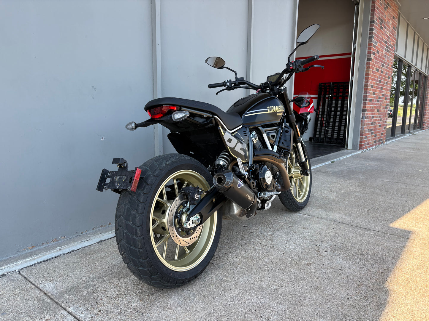 PREMIUM PREOWNED 2025 Ducati Scrambler Full Throttle (2367)