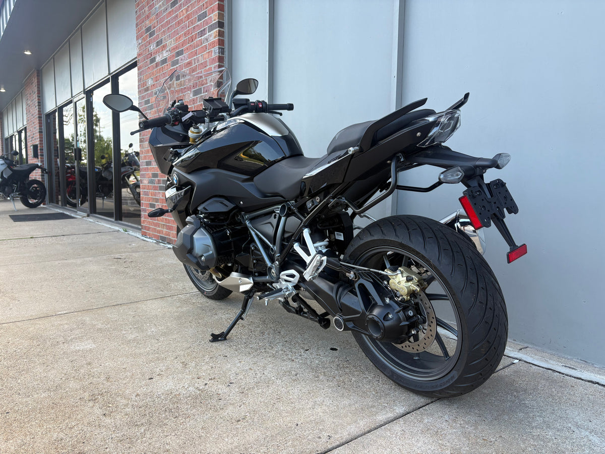 PREMIUM PREOWNED 2024 BMW R1250 RS (2576)