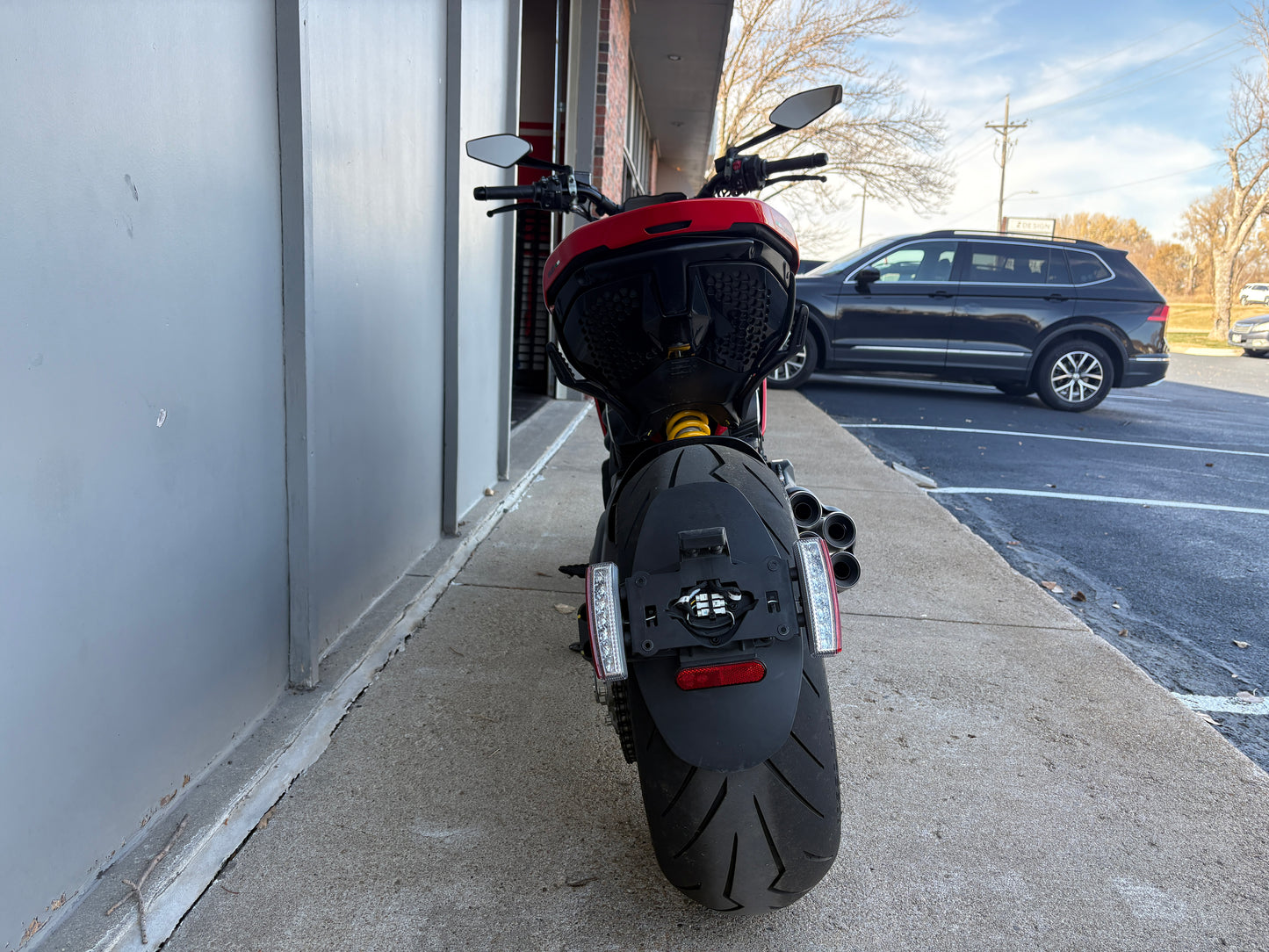 PREMIUM PREOWNED 2025 Ducati Diavel V4 (2343)