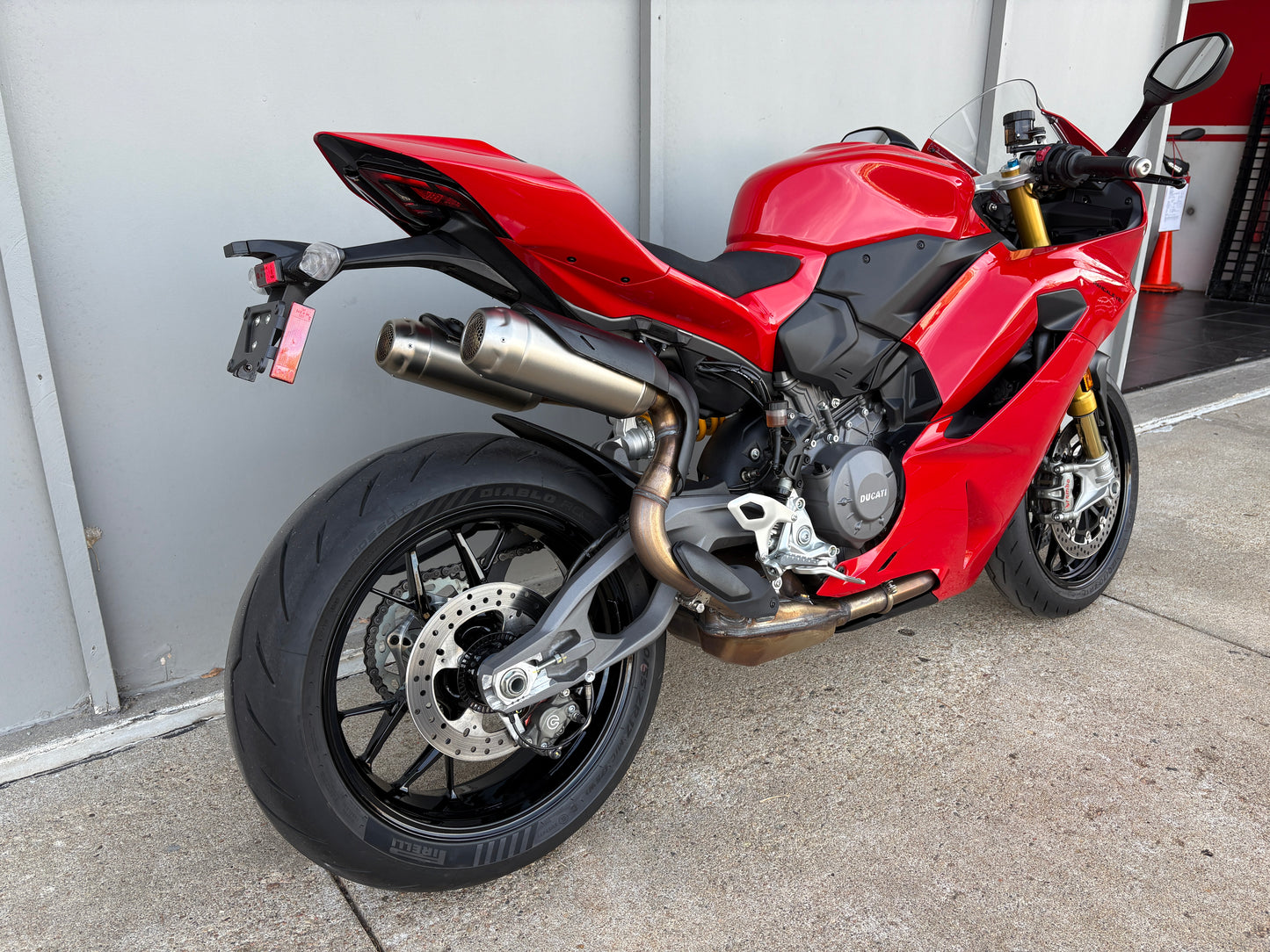 PREMIUM PREOWNED 2026 Ducati Panigale V2 S (2403)