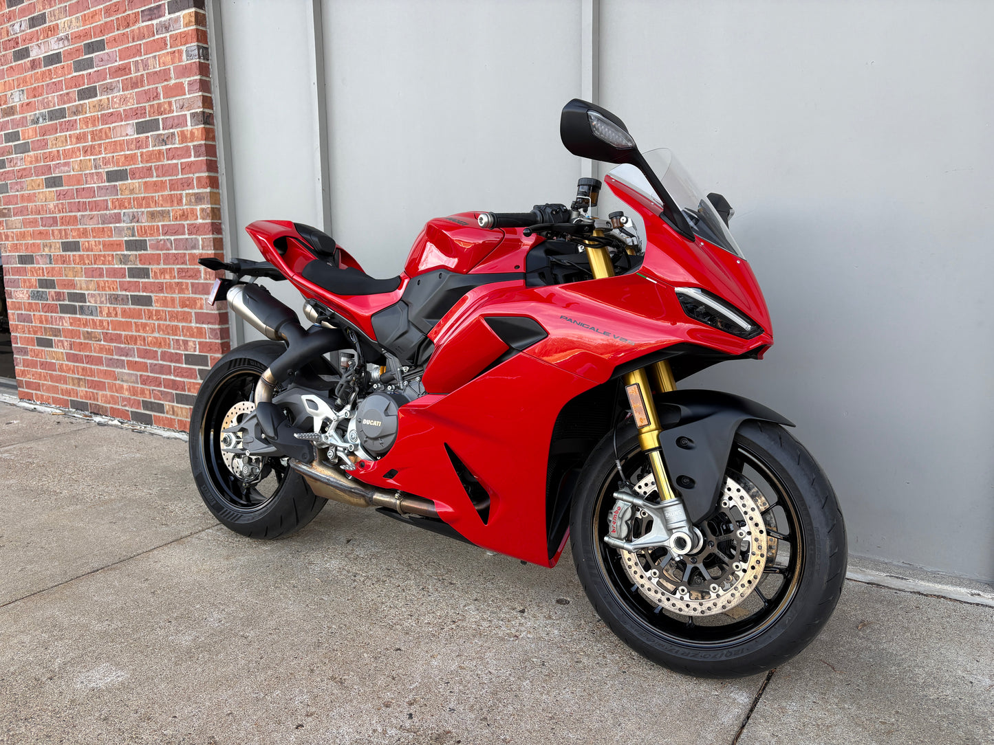 PREMIUM PREOWNED 2026 Ducati Panigale V2 S (2403)