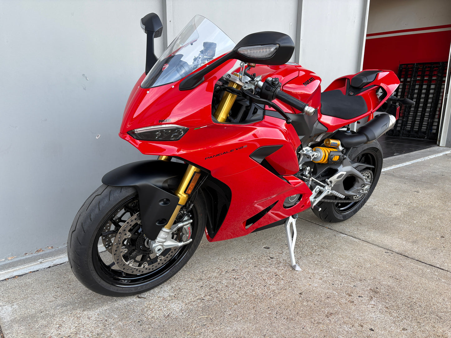 PREMIUM PREOWNED 2026 Ducati Panigale V2 S (2403)