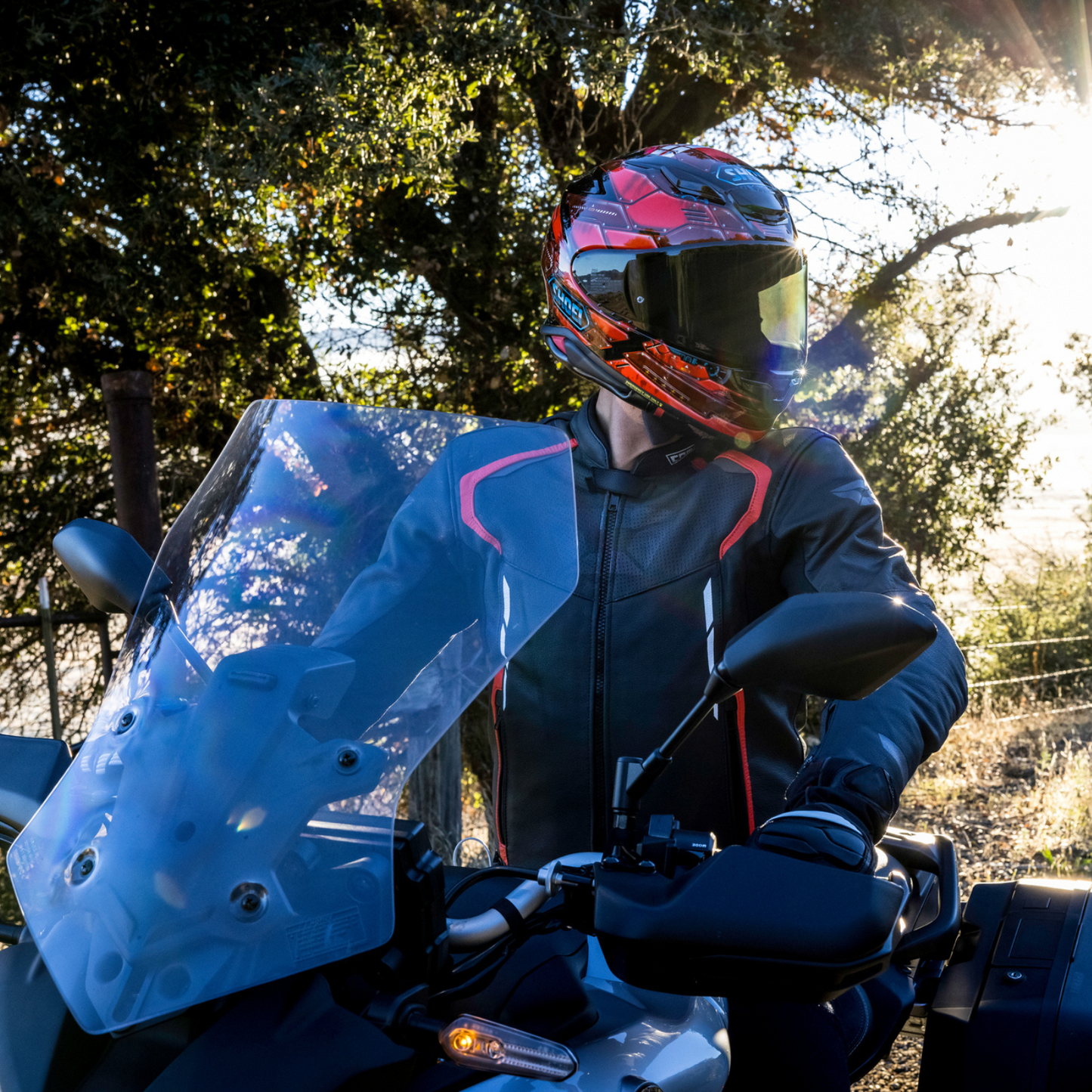 SHOEI - RF-1400 Fortress - RED (TC1)