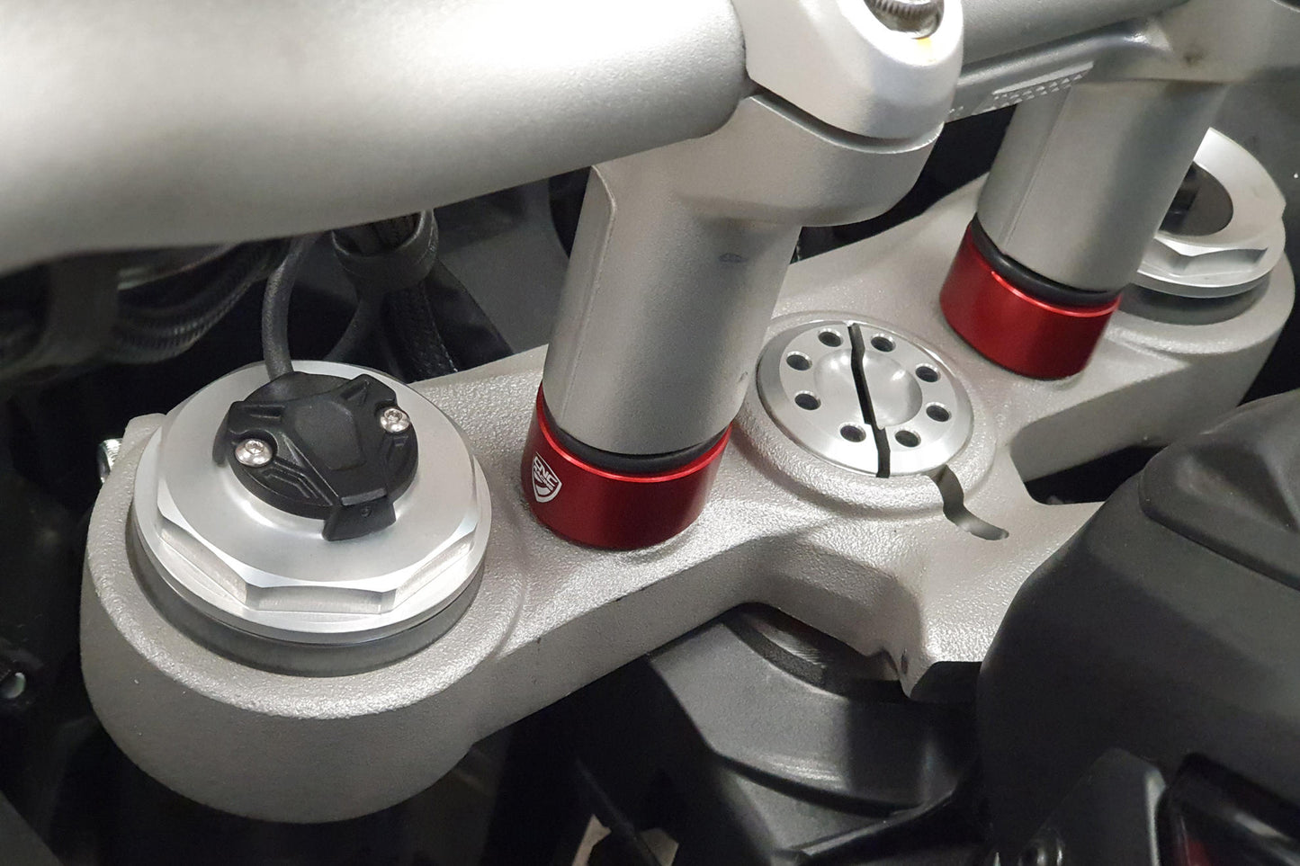 RM260 - CNC Racing - 20mm Handlebar Clamp Spacer - Multistrada V4