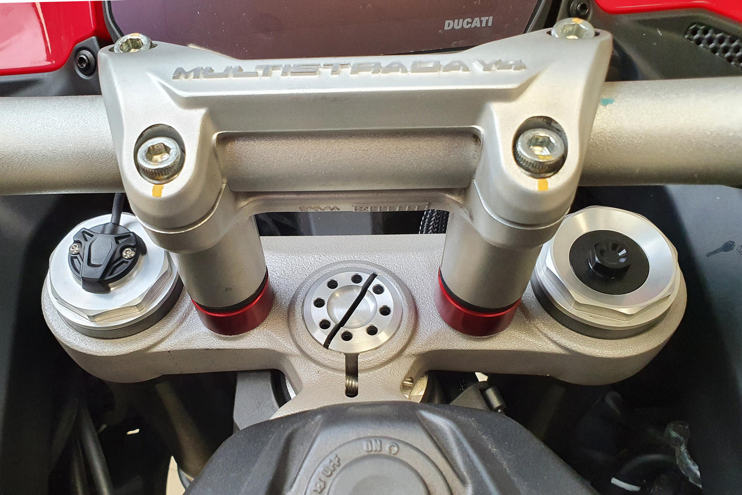 RM260 - CNC Racing - 20mm Handlebar Clamp Spacer - Multistrada V4