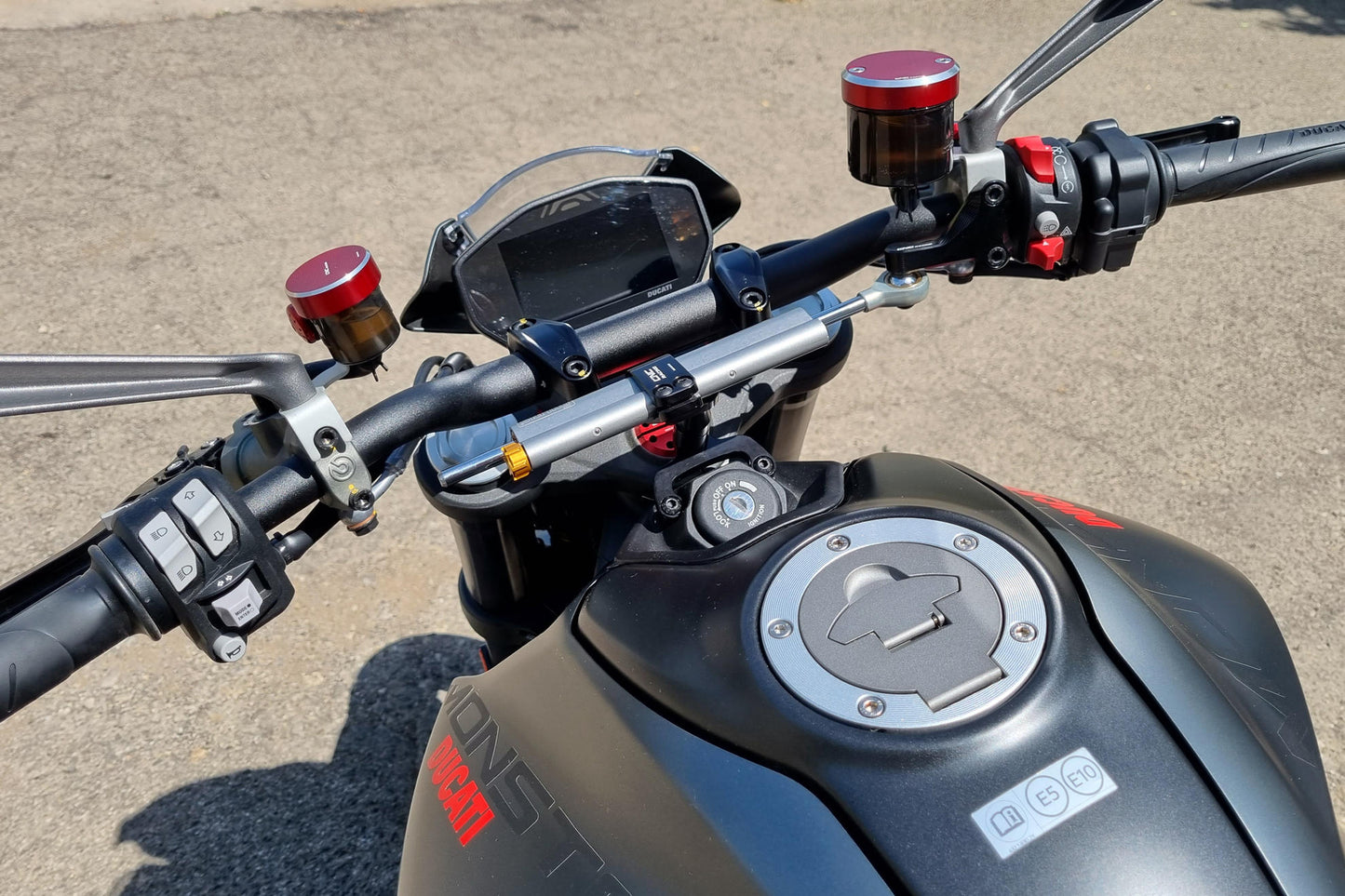 SD110 - CNC Racing - Steering Damper Mount kit - Monster 937