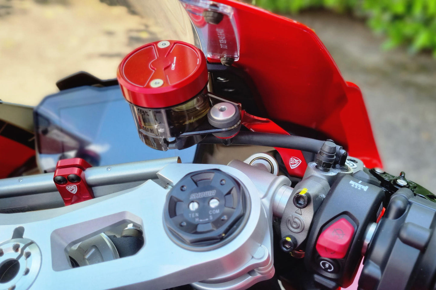 SEA17 - CNC Racing - Front Reservoir Brackets - Panigale V4