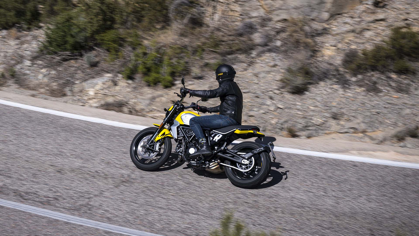 2025 Ducati Scrambler Icon - Yellow