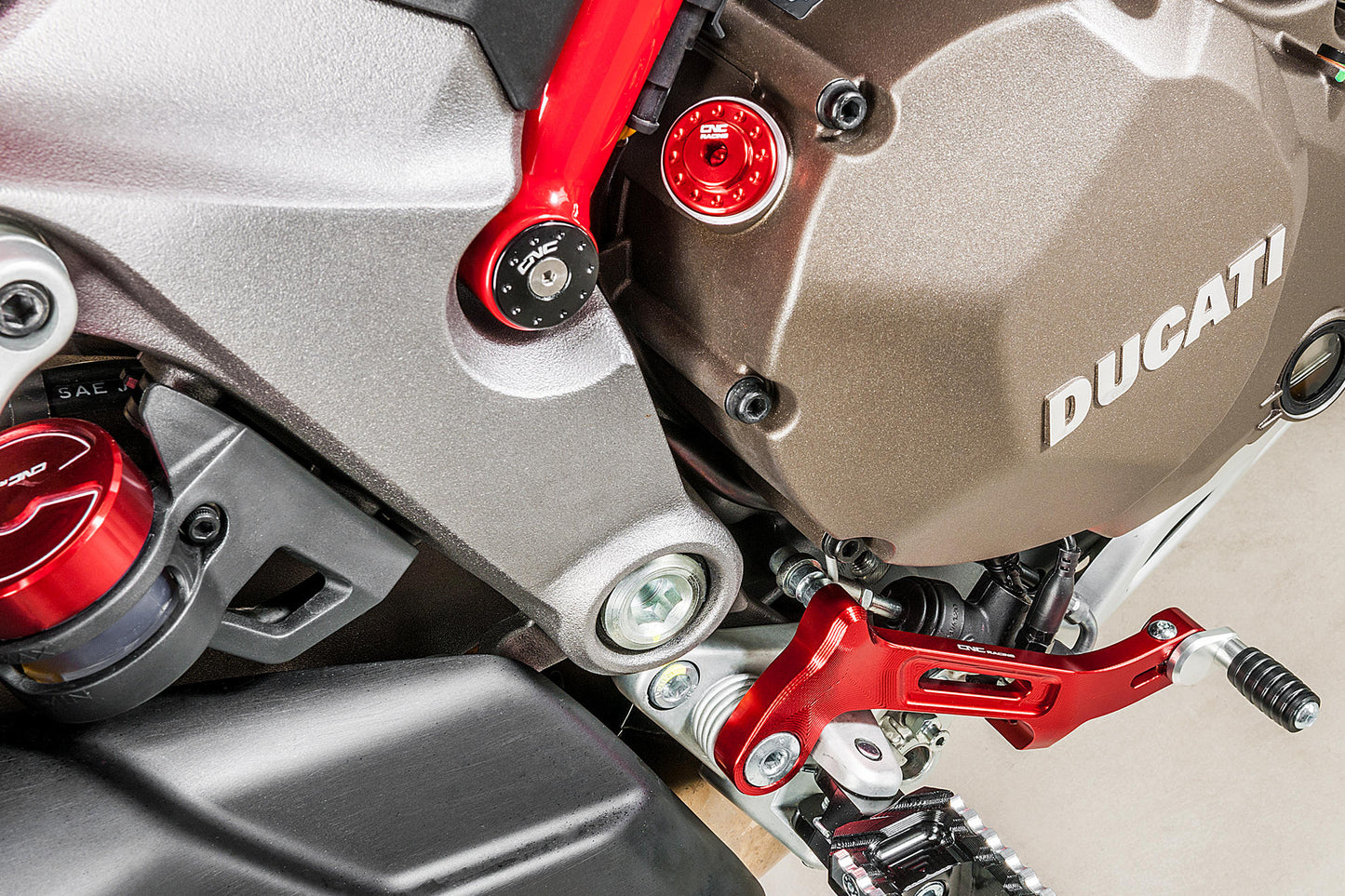 TA137 - CNC Racing - 'EXAGON' Engine Oil Cap