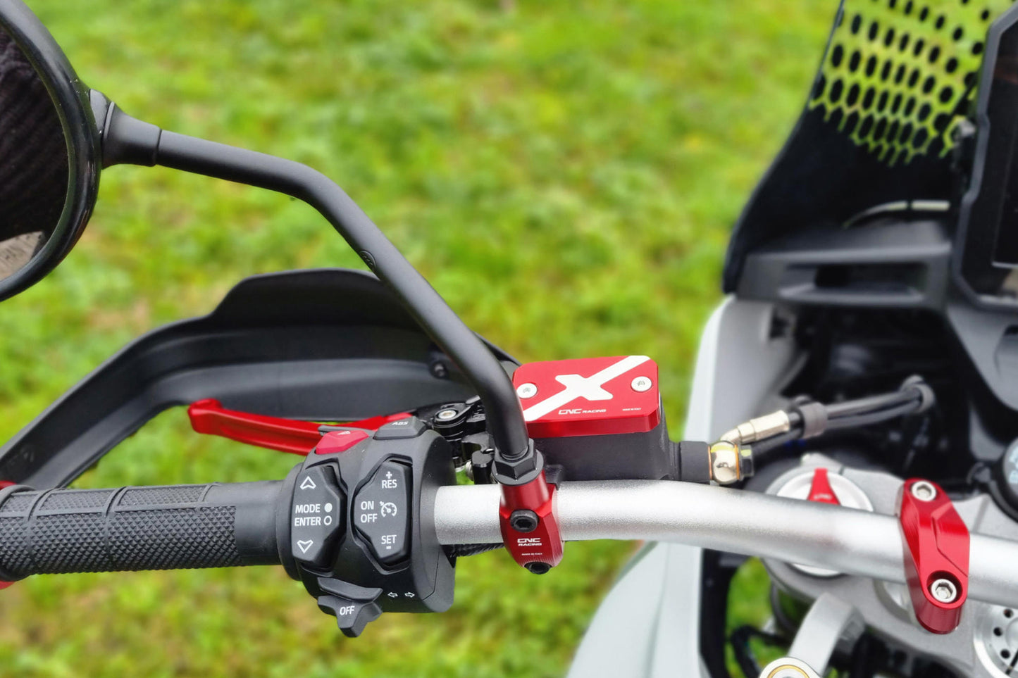 TF202 - CNC Racing - Clutch Reservoir Cap - DesertX