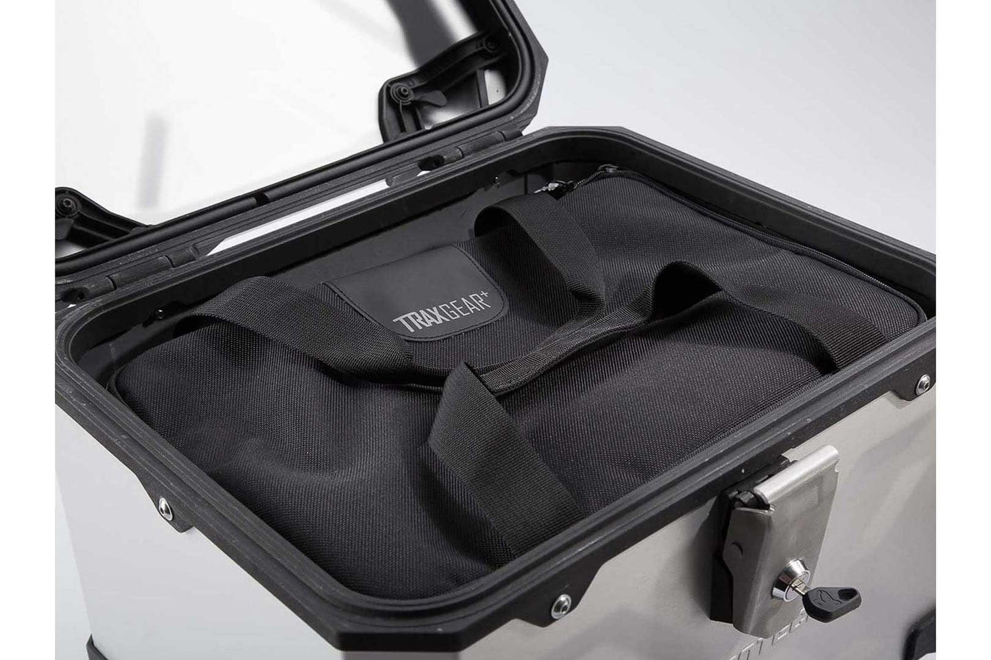 ALK.00.733.15000/B - SW-MOTECH - TRAX ADV top case - Aluminum 38 l  - BLACK