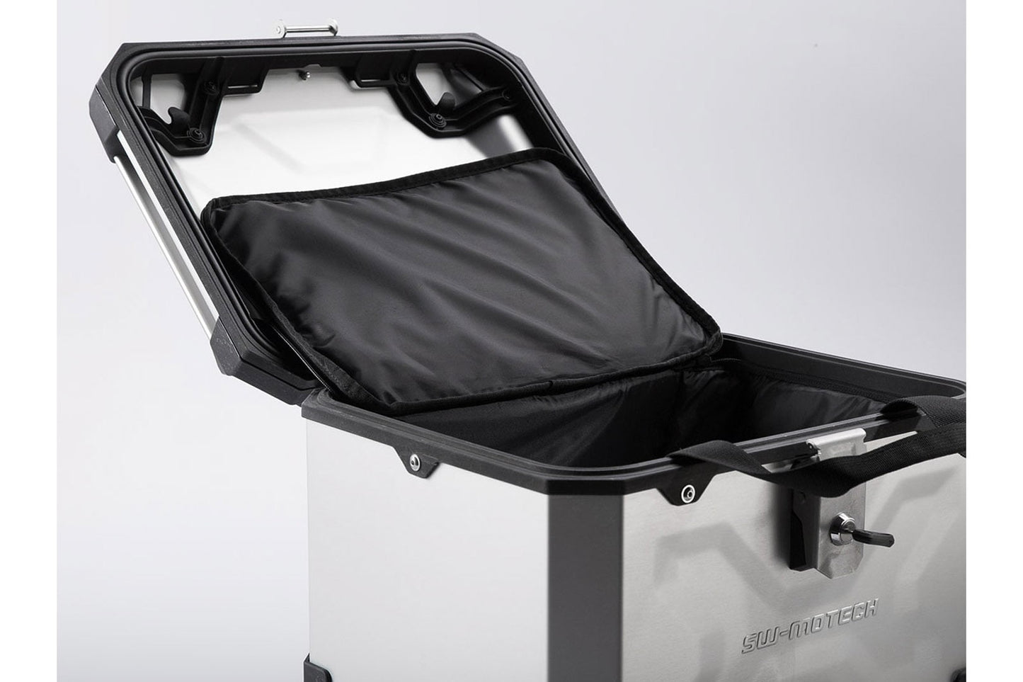 ALK.00.733.15000/S - SW-MOTECH - TRAX ADV top case - Aluminum 38 l  - SILVER