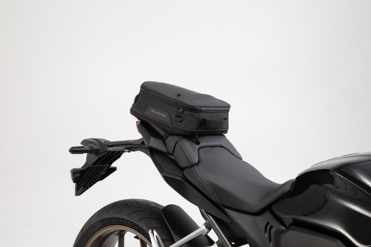 BC.HTA.00.201.10000 - SW-MOTECH - ION S tail bag - 7-15 l  600D Polyester / Soft-Vinyl - BLACK