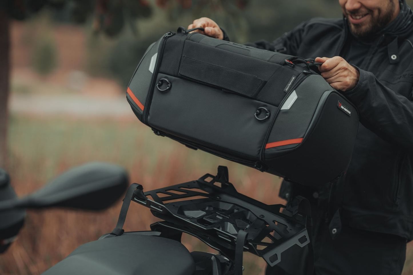 BC.HTA.00.305.30000 - SW-MOTECH - PRO Rackpack tail bag - 1680D Ballistic Nylon /Anthracite 32-42 l - BLACK