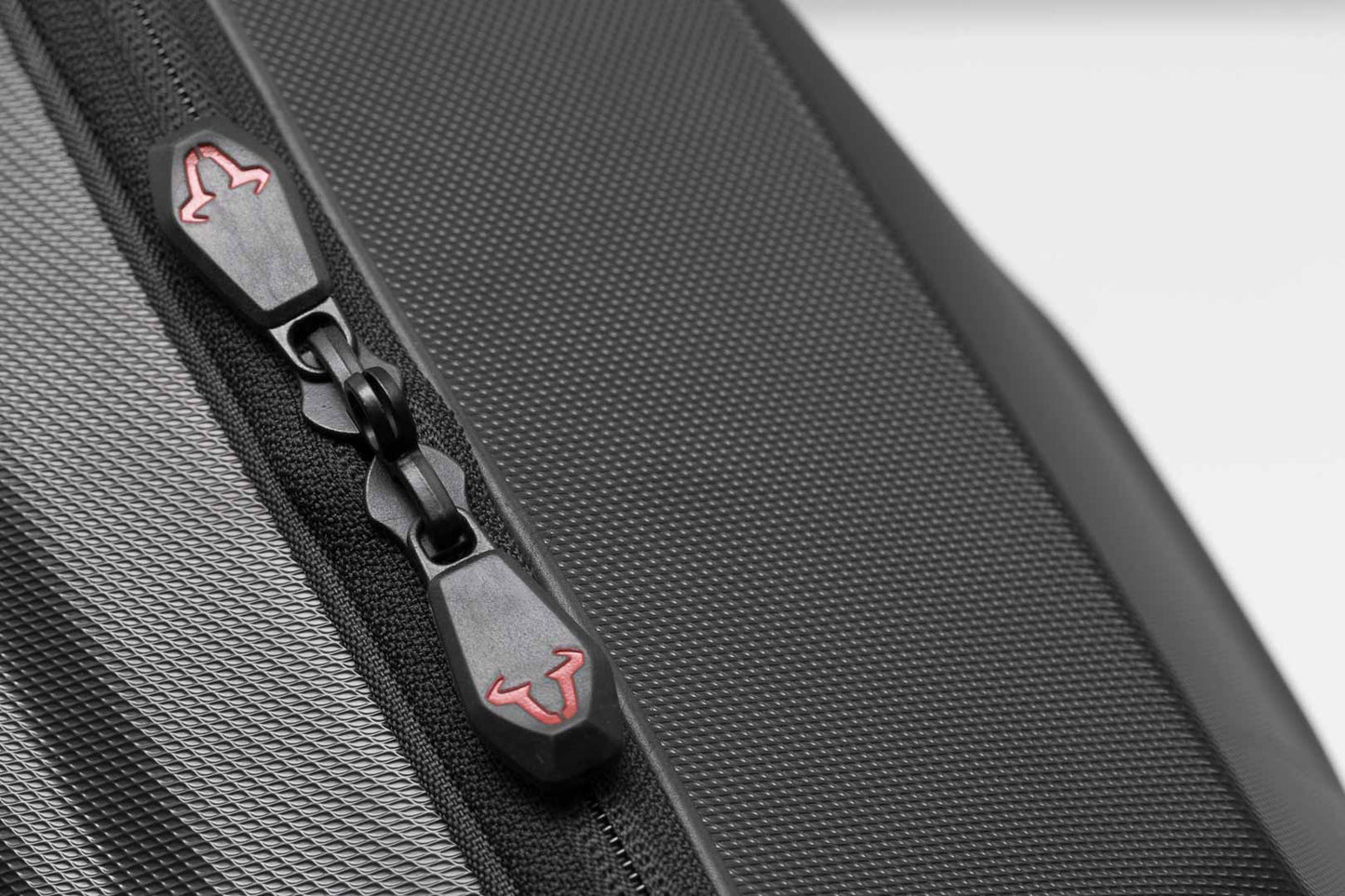 BC.HTA.00.677.10000L/B - SW-MOTECH - URBAN ABS side case left - 16,5 l ABS plastics For SLC side carrier left