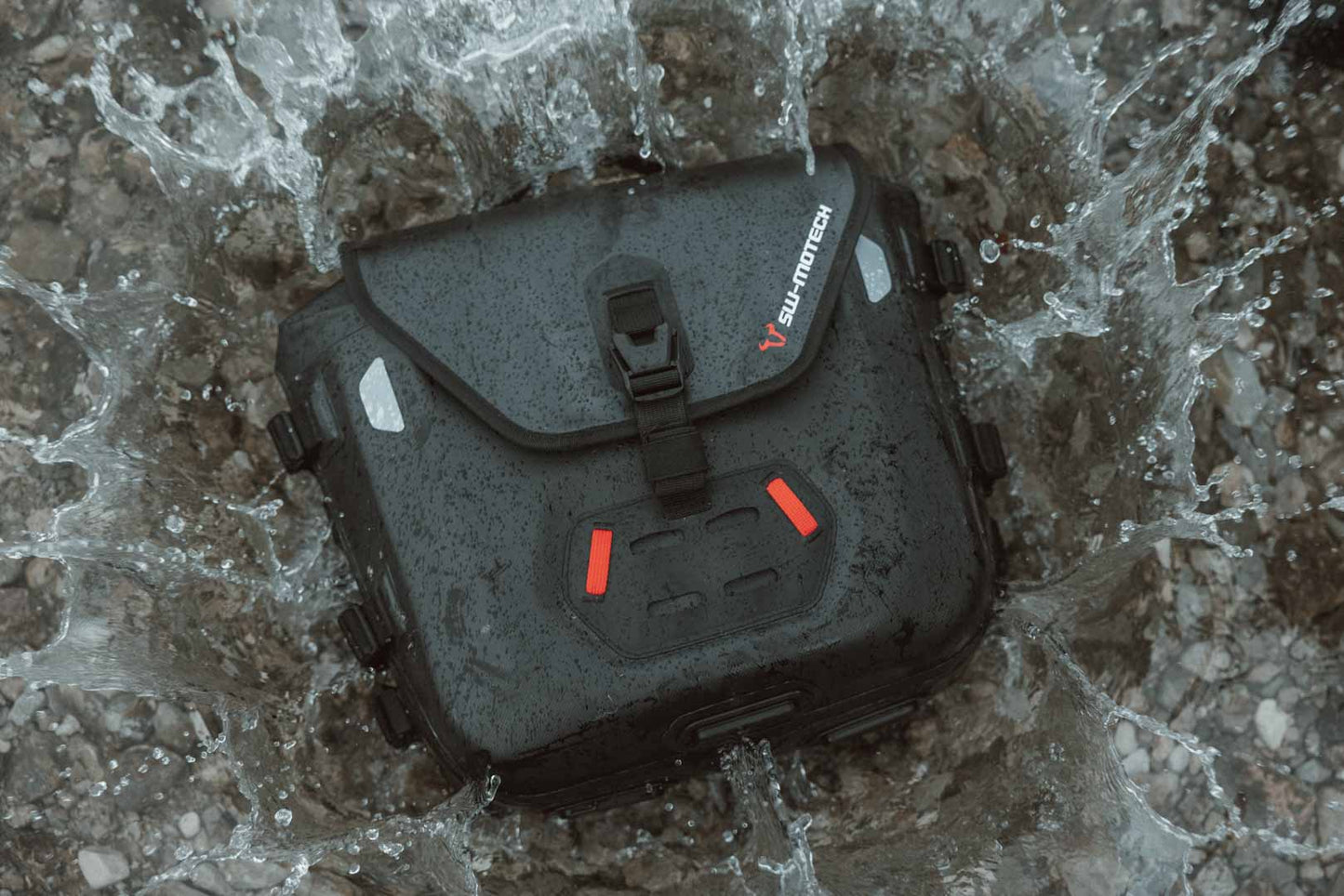 BC.SYS.00.004.12000L - SW-MOTECH - SysBag WP S with left adapter plate - 12-16l Waterproof For side carriers