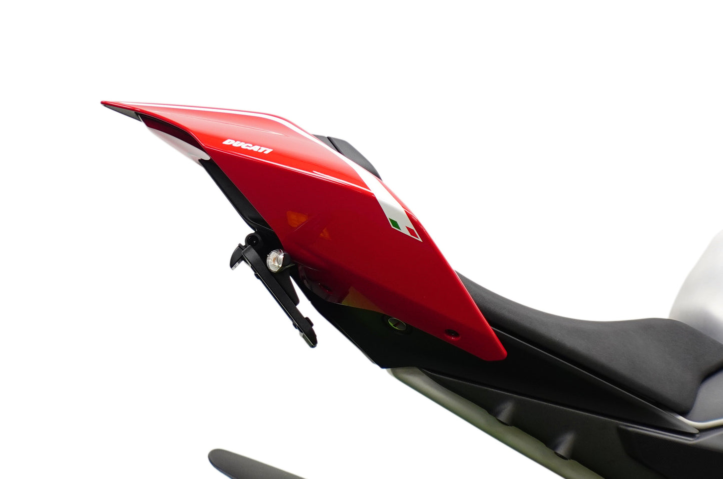 PRN016585-016620-017571-017754 - Evotech Dynamic Tail Tidy Including Indicators