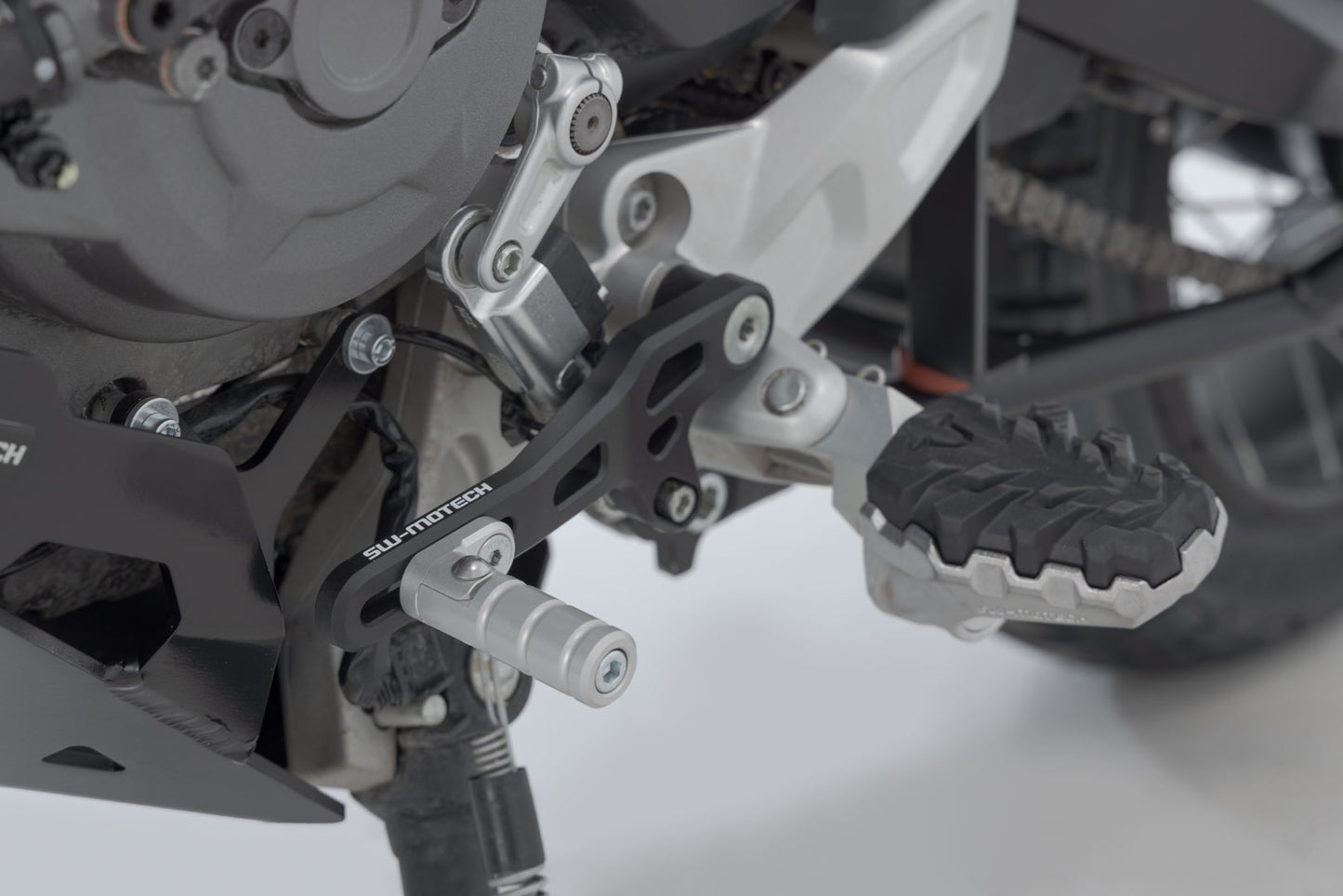 FSC.22.995.10000 - SW-MOTECH - Gear lever - Ducati DesertX