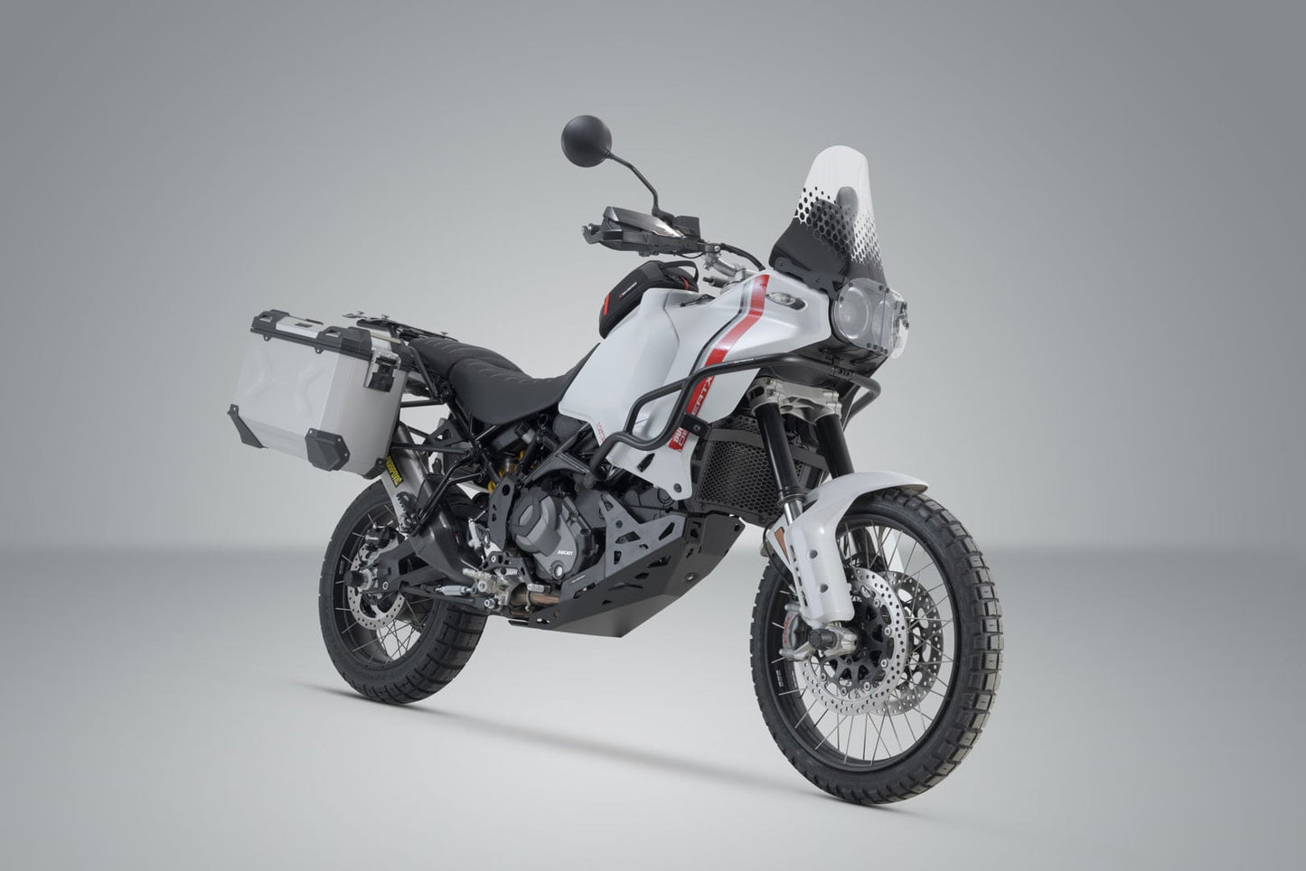 KFT.22.995.70100/S - SW-MOTECH - TRAX ADV aluminum case system US model -  45/37L Ducati DesertX (22-)/ Rally (23-) - SILVER