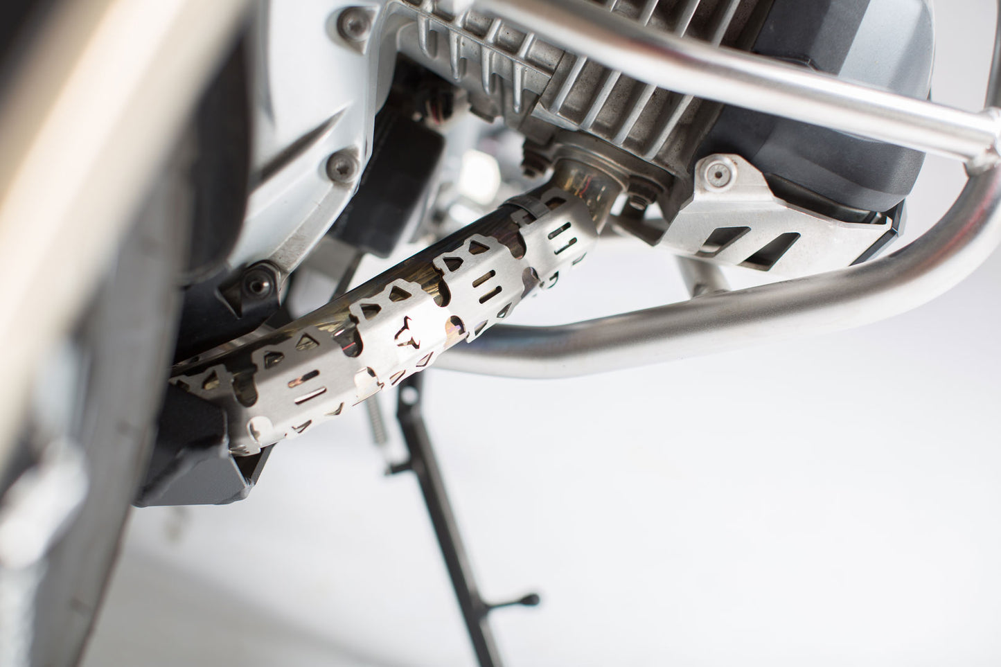 KRS.00.169.10000/S - SW-MOTECH - Header pipe guard - For header pipe with 32-50mm diameter - SILVER