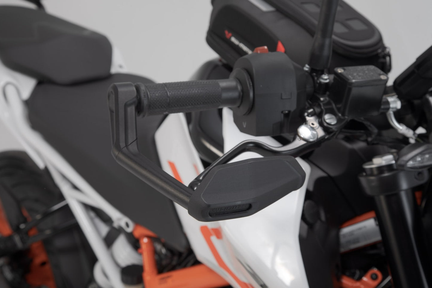 LVG.04.882.11000/B - SW-MOTECH - Lever guards with wind protection -  390 Duke, Monster 937, MT-03, Tuono 1100 - BLACK