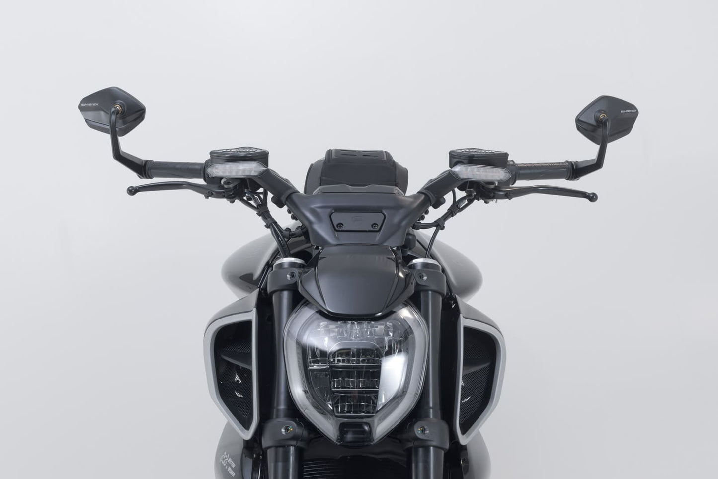MIR.22.796.10000 - SW-MOTECH - Bar end mirrors - Ducati Diavel V4 (23-)