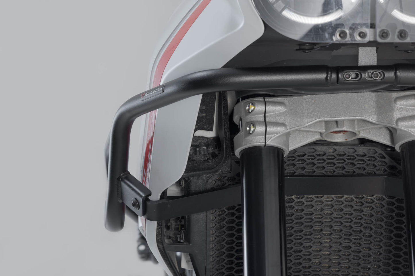 SBL.22.995.10001/B - SW-MOTECH - Crash bar - DesertX - BLACK
