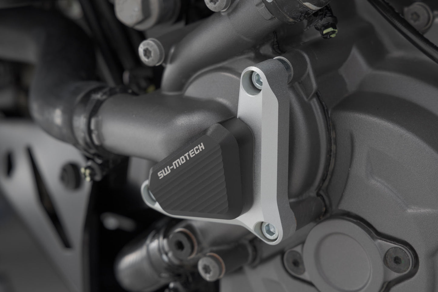 SCT.22.114.10002 - SW-MOTECH - Water pump protection