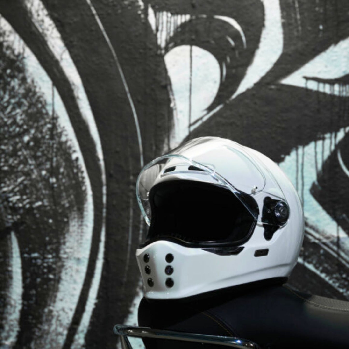 HJC - V10 - WHITE